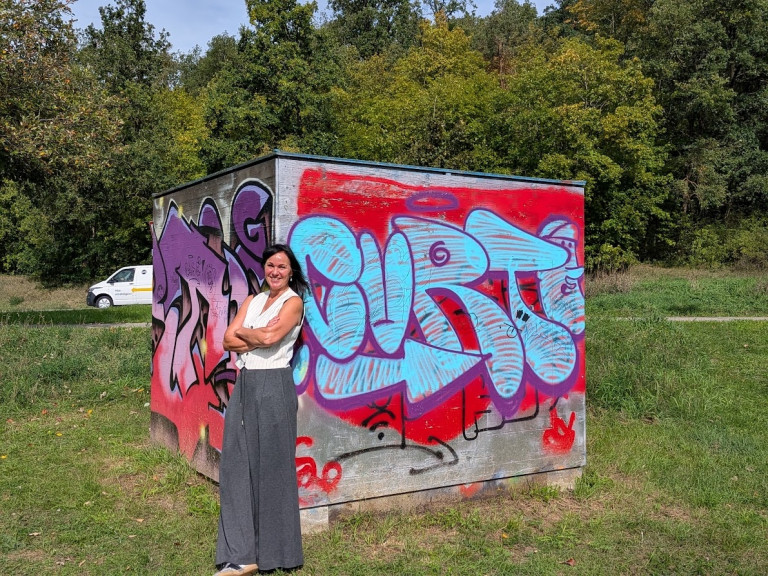 Für einen weiteren Graffiti-Würfel machte sich Kerstin von Brincken erfolgreich stark.